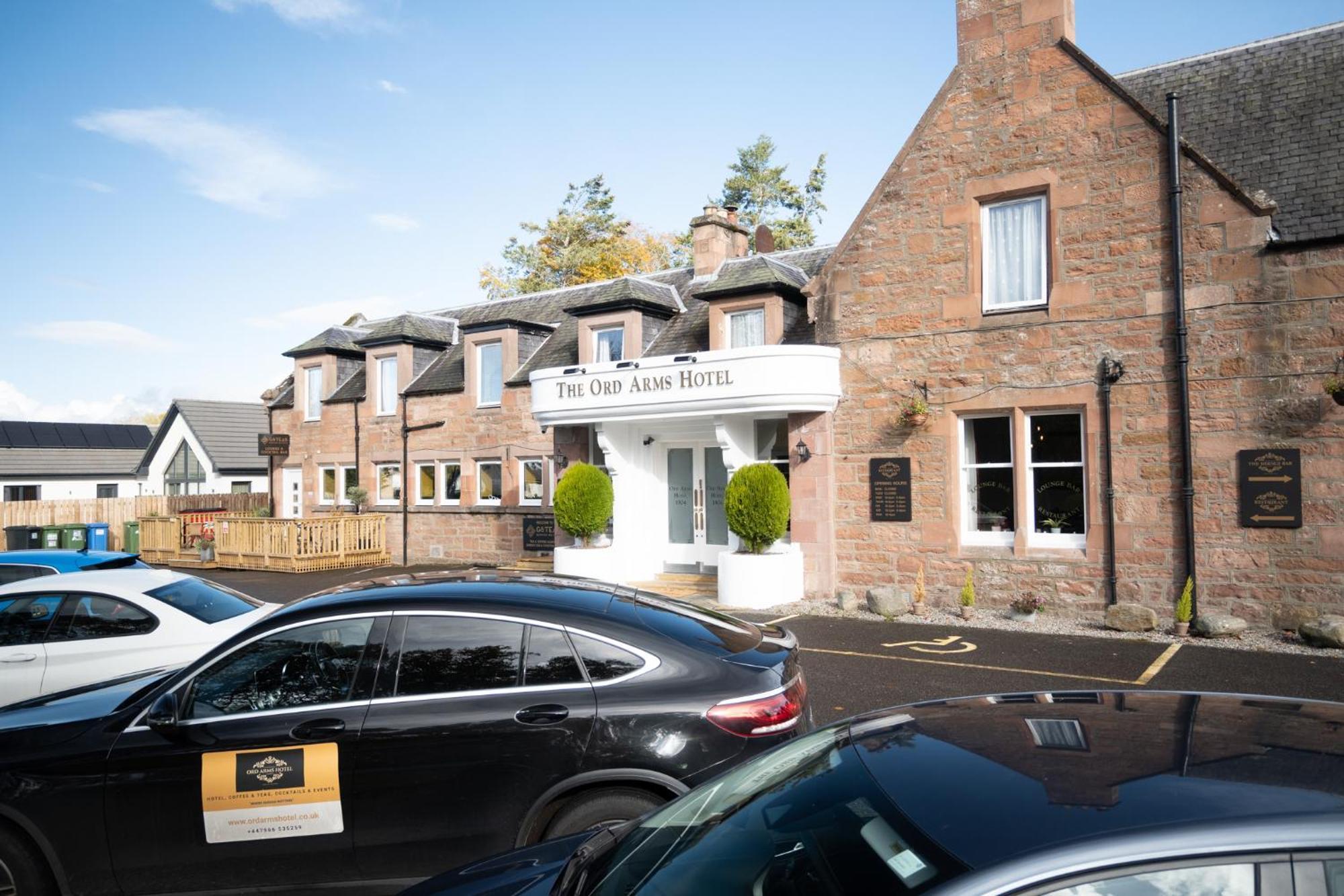 Ord Arms Hotel Muir of Ord Exterior photo