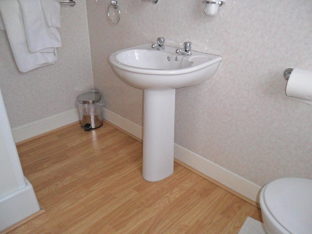 Ord Arms Hotel Muir of Ord Room photo